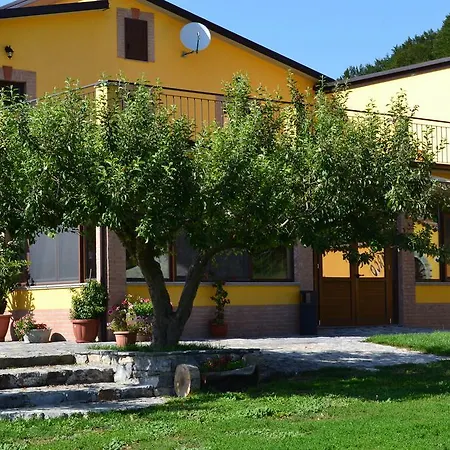 La Gemma Del Parco בית חווה *